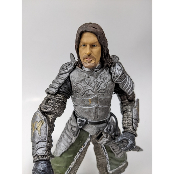 3 Lord of The Rings Action Figures Boromir, Aragon& Haradim Archer Warrior - Picture 8 of 14